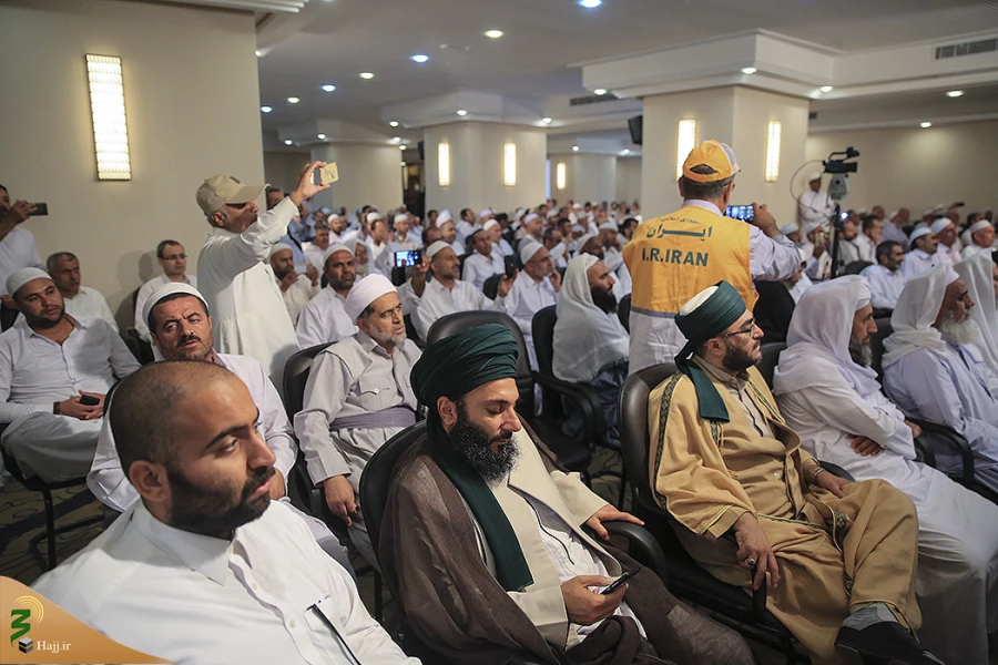 حجت الاسلام و المسلمین قاضی عسکر :

وحدت کلمه از مهمترین برکات حج است 15