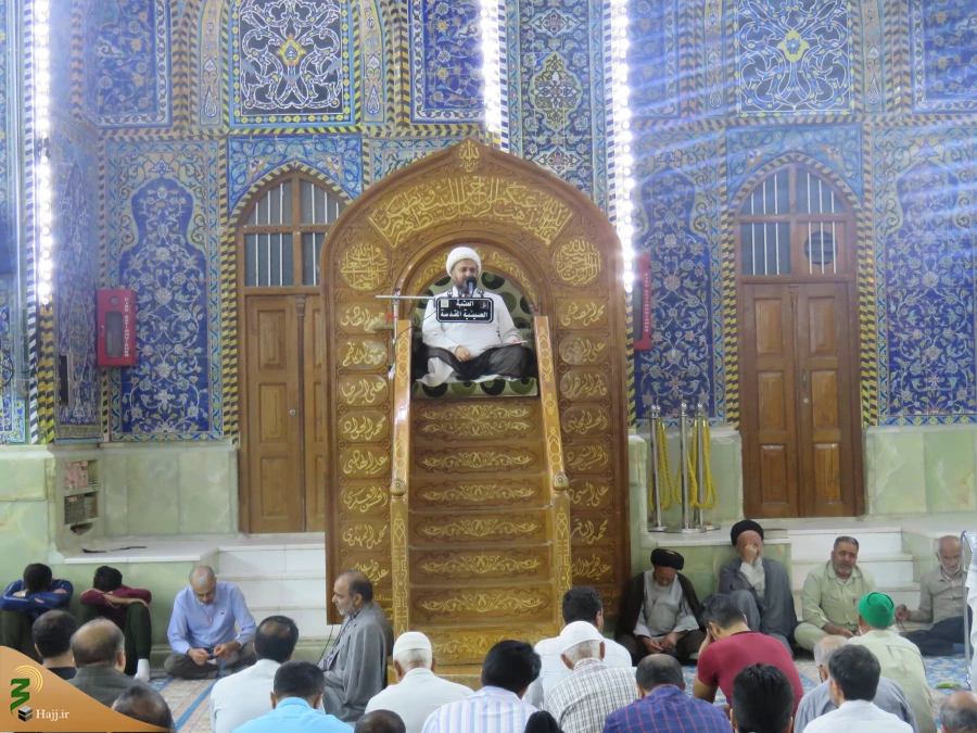 بدن غلام سیاه امام حسین(ع) مثل ماه می درخشیدوخوشبوبود

خطیب بعثه مقام معظم رهبری در کربلا در جمع زائرین ایرانی در حرم امام حسین(ع) از برکت دعاى حضرت سیدالشهدا(ع)روى غلام مانند ماه تمام درخشیدن گرفت و بوى عطر از وى به مشام رسید. چنانکه وقتى بدن او را بعد