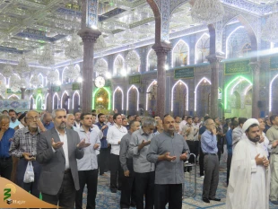 بدن غلام سیاه امام حسین(ع) مثل ماه می درخشیدوخوشبوبود

خطیب بعثه مقام معظم رهبری در کربلا در جمع زائرین ایرانی در حرم امام حسین(ع) از برکت دعاى حضرت سیدالشهدا(ع)روى غلام مانند ماه تمام درخشیدن گرفت و بوى عطر از وى به مشام رسید. چنانکه وقتى بدن او را بعد