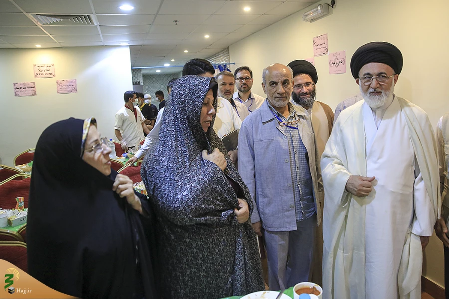 استقبال گرم حجاج بوشهری از سرپرست حجاج ایرانی 12