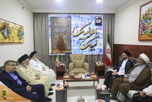 دیدار یادگار شهید محراب با سرپرست حجاج ایرانی درمکه 2