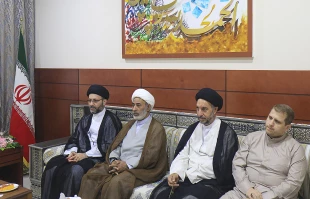 دیدار یادگار شهید محراب با سرپرست حجاج ایرانی درمکه 4