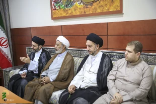 دیدار یادگار شهید محراب با سرپرست حجاج ایرانی درمکه 5