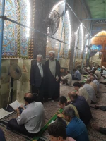 نوای روح بخش دعای کمیل در خیمه گاه حسینی

مراسم باشکوه دعای کمیل با حضور پرشور زائران اباعبدالله الحسین(ع) در خیمه گاه حسینی برگزار شد. 7