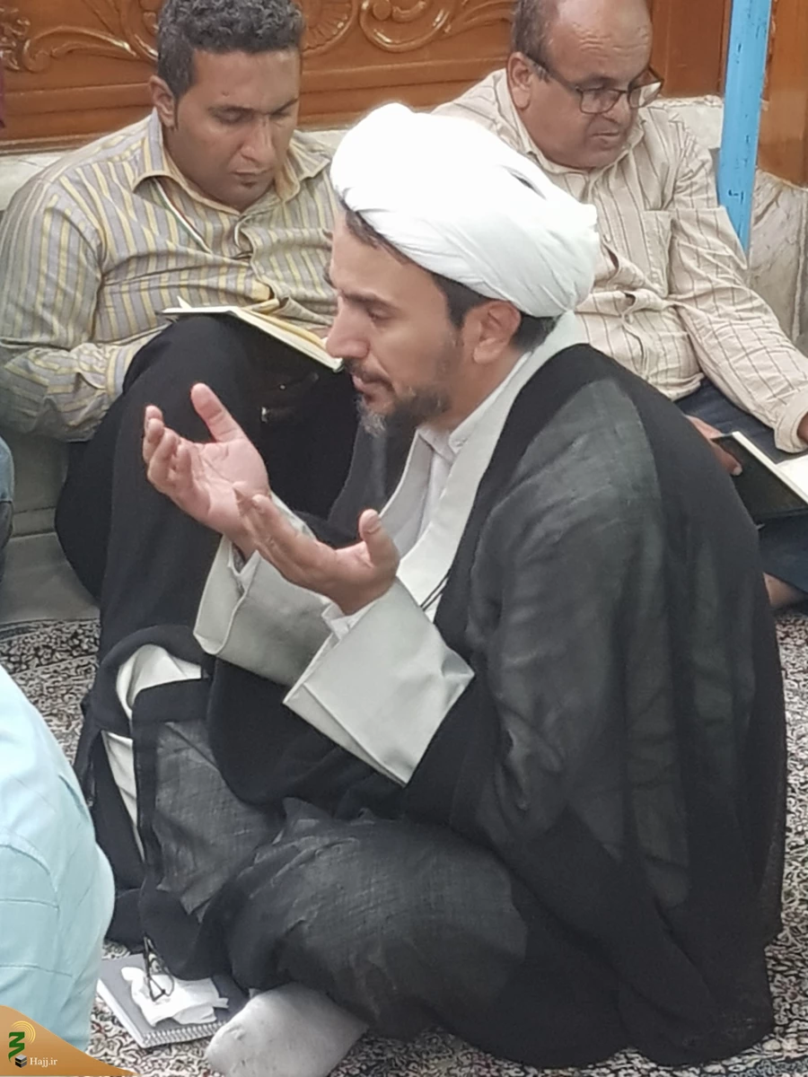 نوای روح بخش دعای کمیل در خیمه گاه حسینی

مراسم باشکوه دعای کمیل با حضور پرشور زائران اباعبدالله الحسین(ع) در خیمه گاه حسینی برگزار شد. 8