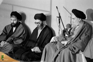 رواية الإمام الخامنئي حول إبداع الإمام الخميني إصدار نداء للحجاج قبل أعوام من انتصار الثورة الإسلامية