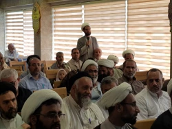 کریمانه ترین سفره معرفتی خداوند در روز عرفه

مسئول دفترنمایندگی بعثه مقام معظم رهبری درعراق گفت: ثواب زیارت امام حسین(ع) را در روز عرفه معادل یک میلیون حج با امام عصر(عج) ویک میلیون عمره با پیامبر ویک میلیون بنده درراه خدا آزاد کردن ویک میلیون اسب سوار 