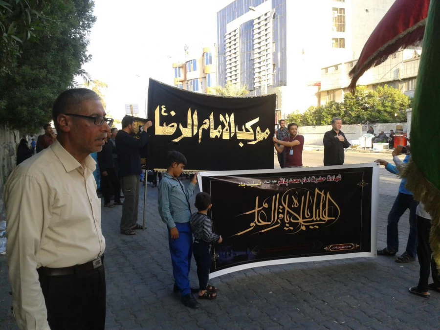 برگزاری موکب امام رضا در روز شهادت امام باقر علیه السلام در کاظمین

به مناسبت شهادت حضرت امام باقر علیهما السلام زائرین ایرانی امامین جوادین(ع) در قالب موکب امام رضا در کاظمین عزاداری کردند. 2