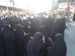 برگزاری موکب امام رضا در روز شهادت امام باقر علیه السلام در کاظمین

به مناسبت شهادت حضرت امام باقر علیهما السلام زائرین ایرانی امامین جوادین(ع) در قالب موکب امام رضا در کاظمین عزاداری کردند. 5