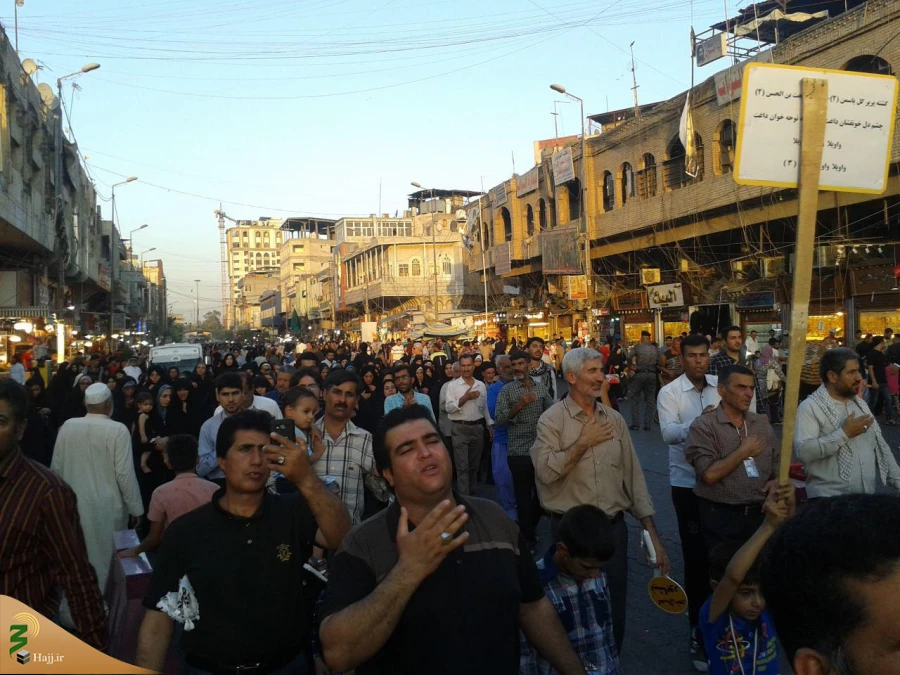 برگزاری موکب امام رضا در روز شهادت امام باقر علیه السلام در کاظمین

به مناسبت شهادت حضرت امام باقر علیهما السلام زائرین ایرانی امامین جوادین(ع) در قالب موکب امام رضا در کاظمین عزاداری کردند. 6
