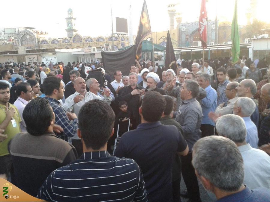 برگزاری موکب امام رضا در روز شهادت امام باقر علیه السلام در کاظمین

به مناسبت شهادت حضرت امام باقر علیهما السلام زائرین ایرانی امامین جوادین(ع) در قالب موکب امام رضا در کاظمین عزاداری کردند. 8