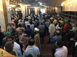 اسماعیل پسر حِزْقیل به دنیا بر مى گردد

قوم اسماعیل در حالی که او زنده بود پوست صورتش را کندند و خداوند عذاب خود را بر این قوم نازل کرد اما جناب اسماعیل از خداوند درخواست کرد مثل سیدالشهدا در زمان رجعت برگردد. 4