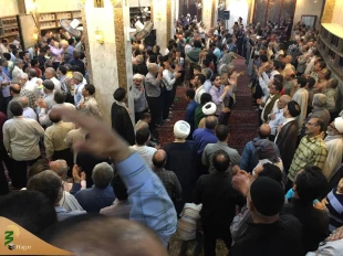 اسماعیل پسر حِزْقیل به دنیا بر مى گردد

قوم اسماعیل در حالی که او زنده بود پوست صورتش را کندند و خداوند عذاب خود را بر این قوم نازل کرد اما جناب اسماعیل از خداوند درخواست کرد مثل سیدالشهدا در زمان رجعت برگردد. 5