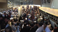اسماعیل پسر حِزْقیل به دنیا بر مى گردد

قوم اسماعیل در حالی که او زنده بود پوست صورتش را کندند و خداوند عذاب خود را بر این قوم نازل کرد اما جناب اسماعیل از خداوند درخواست کرد مثل سیدالشهدا در زمان رجعت برگردد. 7