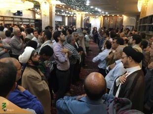 اسماعیل پسر حِزْقیل به دنیا بر مى گردد

قوم اسماعیل در حالی که او زنده بود پوست صورتش را کندند و خداوند عذاب خود را بر این قوم نازل کرد اما جناب اسماعیل از خداوند درخواست کرد مثل سیدالشهدا در زمان رجعت برگردد. 9