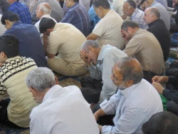 خداوند در شب و روز عرفه  اول به زوار سیدالشهدا (ع) نظر می‌کند

بزرگترین دلیل که می توان برای این روایت که خداوند متعال در شب و روز پر برکت عرفه پیش از آن‌که به حجاج صحرای عرفات نگاه کند به زوار سیدالشهدا (ع) نظر می‌کند و نظر رحمت خود را پیش از همه، مشمو