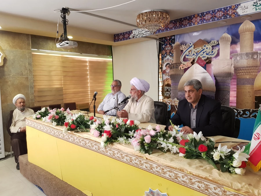 برگزاری مراسم دعای عرفه درخیمه گاه حسینی

درروز عرفه کاروانهای خروجی که قرار است به سمت کاظمین حرکت کنند بعداز نماز ظهر دعای عرفه رادرخیمه گاه حسینی برگزار خواهند کرد 2