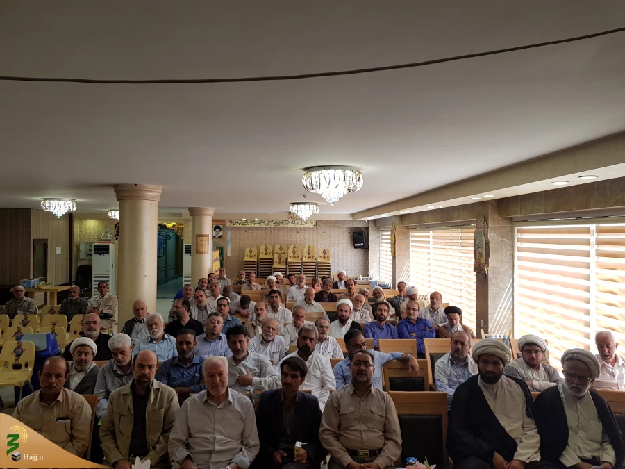 برگزاری مراسم دعای عرفه درخیمه گاه حسینی

درروز عرفه کاروانهای خروجی که قرار است به سمت کاظمین حرکت کنند بعداز نماز ظهر دعای عرفه رادرخیمه گاه حسینی برگزار خواهند کرد 2