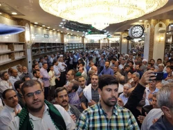 دعای شب عرفه زائران ایرانی درسرداب علقمی  

دعای پر فضیلت شب عرفه با حضور زائران ایرانی حرم مطهر حضرت سیدالشهدا (ع) با شور و شکوه خاصی در سرداب حرم حضرت عباس(ع) خوانده شد. 2