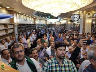 دعای شب عرفه زائران ایرانی درسرداب علقمی  

دعای پر فضیلت شب عرفه با حضور زائران ایرانی حرم مطهر حضرت سیدالشهدا (ع) با شور و شکوه خاصی در سرداب حرم حضرت عباس(ع) خوانده شد. 2