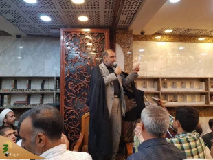 دعای شب عرفه زائران ایرانی درسرداب علقمی  

دعای پر فضیلت شب عرفه با حضور زائران ایرانی حرم مطهر حضرت سیدالشهدا (ع) با شور و شکوه خاصی در سرداب حرم حضرت عباس(ع) خوانده شد. 5