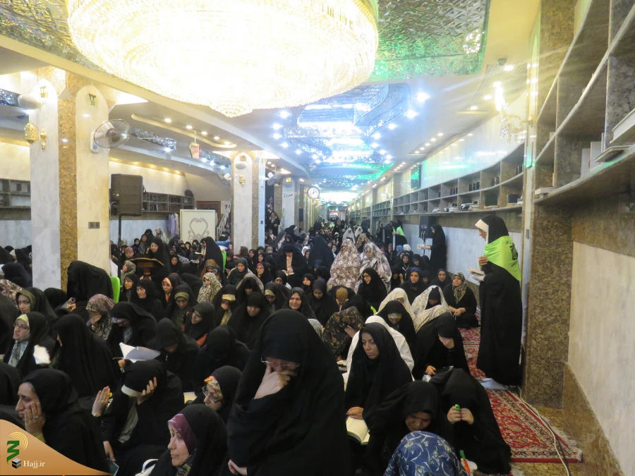 برگزاری دعای پرفیض عرفه در سرداب حرم حضرت عباس(ع)

دعای عرفه امام حسین علیه السلام با حضور جمع کثیری از زائران و نماینده بعثه مقام معظم رهبری در سرداب حرم حضرت عباس(ع)برگزار شد. 10