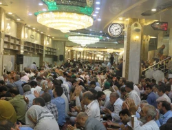 برگزاری دعای پرفیض عرفه در سرداب حرم حضرت عباس(ع)

دعای عرفه امام حسین علیه السلام با حضور جمع کثیری از زائران و نماینده بعثه مقام معظم رهبری در سرداب حرم حضرت عباس(ع)برگزار شد. 11