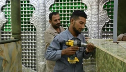 افتتاح سردابهای حرم مطهر حسینی همزمان با فرارسیدن روز عرفه

همزمان با فرارسیدن روز عرفه و عید سعید قربان، سردابهای حرم مطهر به روی زائران افتتاح شد. 3
