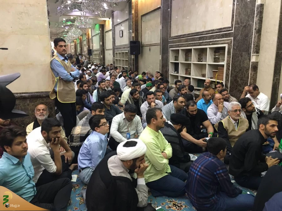 دعای عرفه درسرداب حرم امام حسین ع برگزار شد-گزارش تصویری 5