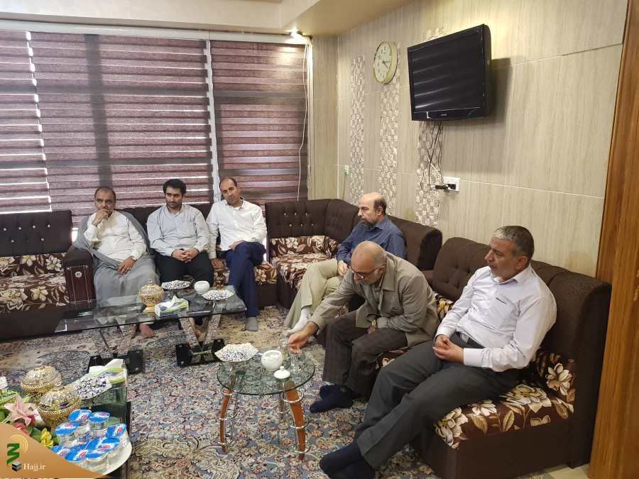 دیدار کارگزاران عتبات عالیات باحجه الاسلام والمسلمین نجفی روحانی-'گزارش تصویری

به مناسبت روز عیدسعید قربان جلسه دیدار کارگزاران عتبات عالیات( بعثه مقام معظم رهبری،حج وزیارت وستاد شمسا)باحجه الاسلام والمسلمین نجفی روحانی دردفتر بعثه مقام معظم رهبری در ک