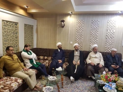 دیدار کارگزاران عتبات عالیات باحجه الاسلام والمسلمین نجفی روحانی-'گزارش تصویری

به مناسبت روز عیدسعید قربان جلسه دیدار کارگزاران عتبات عالیات( بعثه مقام معظم رهبری،حج وزیارت وستاد شمسا)باحجه الاسلام والمسلمین نجفی روحانی دردفتر بعثه مقام معظم رهبری در ک