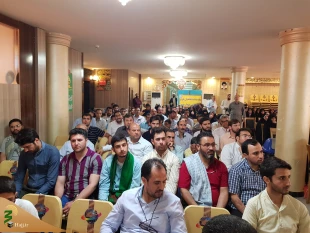 دانشجویان زایرکربلا دانشگاهها را به عطرفرهنگ حسینی خوشبو می کنند

مسئول دفترنمایندگی بعثه مقام معظم رهبری درعراق از دانشجویان خواست خود را دراین سفر بیمه  معنوی کنند وعطر فرهنگ حسینی را دردانشگاهها منتشر نمایند ودانشگاهها را با عطر فرهنگ حسینی خوشبو ساز