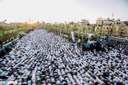 اقامه نماز عید قربان با حضور میلیونی زائرین در بین الحرمین کربلا 2