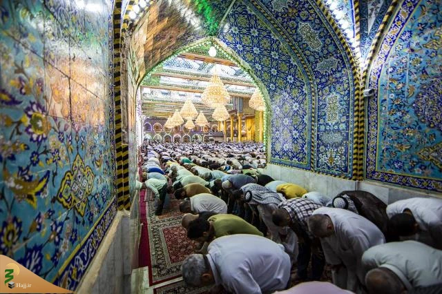 اقامه نماز عید قربان با حضور میلیونی زائرین در بین الحرمین کربلا 7