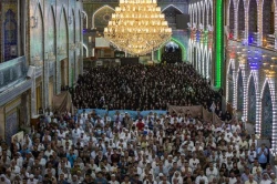 اقامه نماز عید قربان با حضور میلیونی زائرین در بین الحرمین کربلا 14