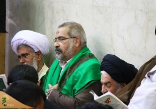 مراسم دعای عرفه با حضور دانشگاهیان در کربلای معلی + تصاویر  8