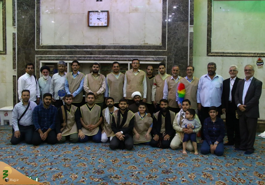 دانشجویان خادم مراسم دعای عرفه در حرم امام حسین + تصاویر  4