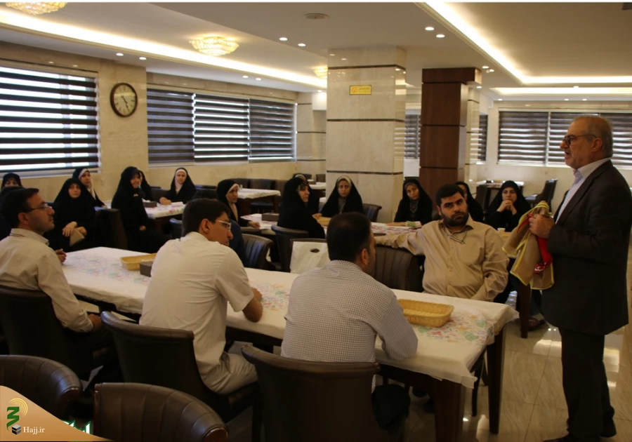 دانشجویان خادم مراسم دعای عرفه در حرم امام حسین + تصاویر  8