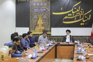 حجت‌الاسلام‌والمسلمین قاضی‌عسکر:

برنامه‌های تلاوت قرآن تا پایان سفر حج ادامه یابد 2