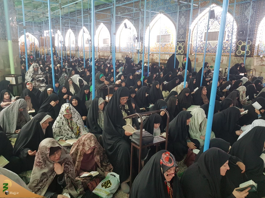 ندای لبیک یا حسین (ع) طنین انداز خیمه گاه حسینی شد

زائران ایرانی حاضر درکربلای معلی با حضور در خیمه‌گاه حسینی و برپایی دعای ملکوتی و  باشکوه کمیل ندای لبیک یا حسین(ع) سر دادند. 2