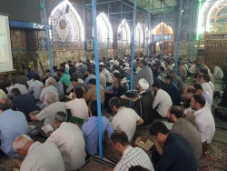 ندای لبیک یا حسین (ع) طنین انداز خیمه گاه حسینی شد

زائران ایرانی حاضر درکربلای معلی با حضور در خیمه‌گاه حسینی و برپایی دعای ملکوتی و  باشکوه کمیل ندای لبیک یا حسین(ع) سر دادند. 3