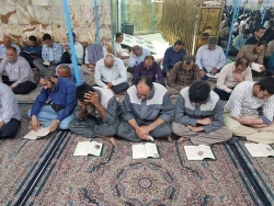 طنین نغمه های دعای ندبه در خیمـه‌گاه کربلا/عکس

زمزمه های دعای ندبه صبح جمعه این هفته نیز در خیمه گاه امام حسین(علیه السلام) طنین انداز شد و زائران و مجاوران سیدالشهدا به نجوای عارفانه و عاشقانه پرداختند. 2