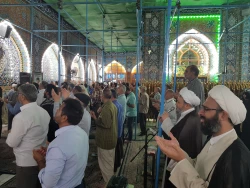 طنین نغمه های دعای ندبه در خیمـه‌گاه کربلا/عکس

زمزمه های دعای ندبه صبح جمعه این هفته نیز در خیمه گاه امام حسین(علیه السلام) طنین انداز شد و زائران و مجاوران سیدالشهدا به نجوای عارفانه و عاشقانه پرداختند. 2