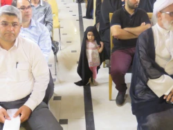 قطعات پازل زندگی خود را درست و به جا چینش  کنیم

مسئول دفترنمایندگی بعثه مقام معظم رهبری درعراق زندگی راهمانند پازل  بزرگی ندانست که قطعات بسیار زیادی دارد و  از دانشجویان خواست آن  رابا  معنا تنظیم کنند  به طوری که تصویر   زیبا وبا معنایی‌ محقق شود 2