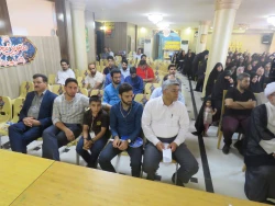 قطعات پازل زندگی خود را درست و به جا چینش  کنیم

مسئول دفترنمایندگی بعثه مقام معظم رهبری درعراق زندگی راهمانند پازل  بزرگی ندانست که قطعات بسیار زیادی دارد و  از دانشجویان خواست آن  رابا  معنا تنظیم کنند  به طوری که تصویر   زیبا وبا معنایی‌ محقق شود 3