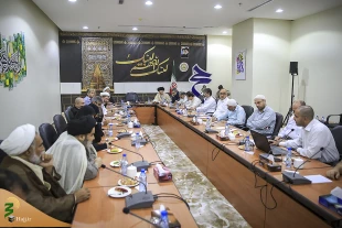 نشست هیات علمی بعثه مقام معظم رهبری درمکه مکرمه  4