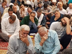 سفر زیارتی باسفرسیاحتی فرق اساسی دارد

خطیب بعثه مقام معظم رهبری در کربلا در جمع زائرین ایرانی در سرداب حرم حضرت عباس(ع)گفت:سفرسیاحتی دیدار در ودیوار وآثارباستانی ودیدار مردم وفضای طبیعی است، ولی سفرزیارتی براساس آموزه های قرآن وعترت علیهم السلام باید ه