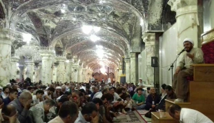 سخنرانی نجف ذکر فضائل حضرت علی(ع)

مراسم معنوی بعثه مقام معظم رهبری در حرم حضرت امیرالمومنین علی علیه السلام دریای ارادتمندی عشاقی بود که با اشک چشم خویش بر مظلومیت مولا و اهلبیت مظلوم و بزرگوارش گریستند. 4