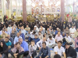 حضرت محمد(ص)فرمودند:هرگاه گرفتارشدید به این چهار نفرمراجعه کنید

خطیب بعثه مقام معظم رهبری در کربلا در جمع زائرین ایرانی در حرم امام حسین(ع) حضرت محمد(ص) فرمود:هرگاه گرفتارشدید برای گره گشایی به یکی از چهار نفر رو بزنید: عرب شریف، غیرعرب کریم، حامل قرآن