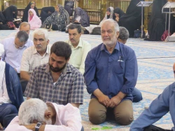 حضرت محمد(ص)فرمودند:هرگاه گرفتارشدید به این چهار نفرمراجعه کنید

خطیب بعثه مقام معظم رهبری در کربلا در جمع زائرین ایرانی در حرم امام حسین(ع) حضرت محمد(ص) فرمود:هرگاه گرفتارشدید برای گره گشایی به یکی از چهار نفر رو بزنید: عرب شریف، غیرعرب کریم، حامل قرآن